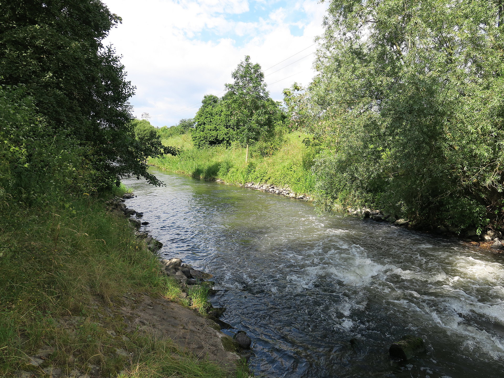 Bis 2016 war die Nidda ein beidseitig verbauter Kanal